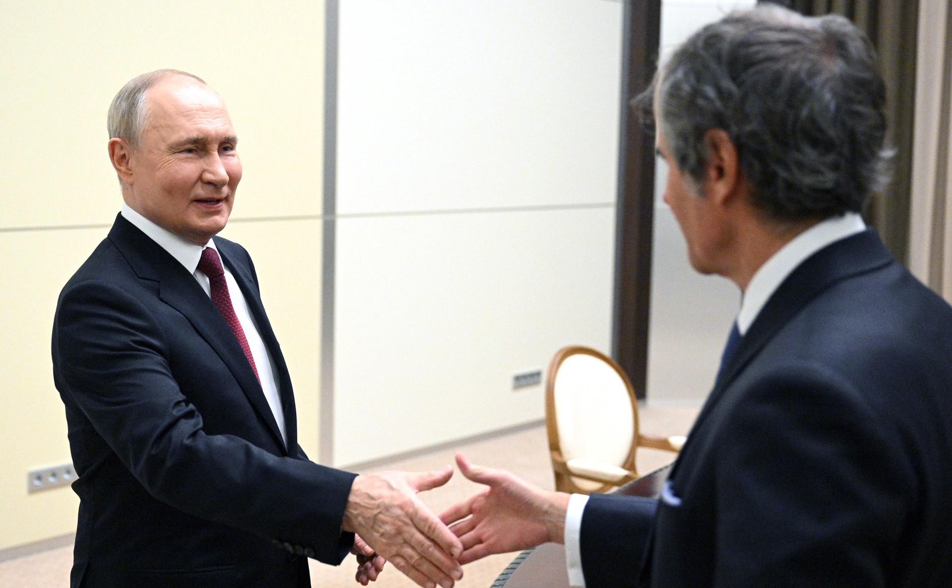 Песков заявил, что встреча Путина и главы МАГАТЭ Гросси была конструктивной