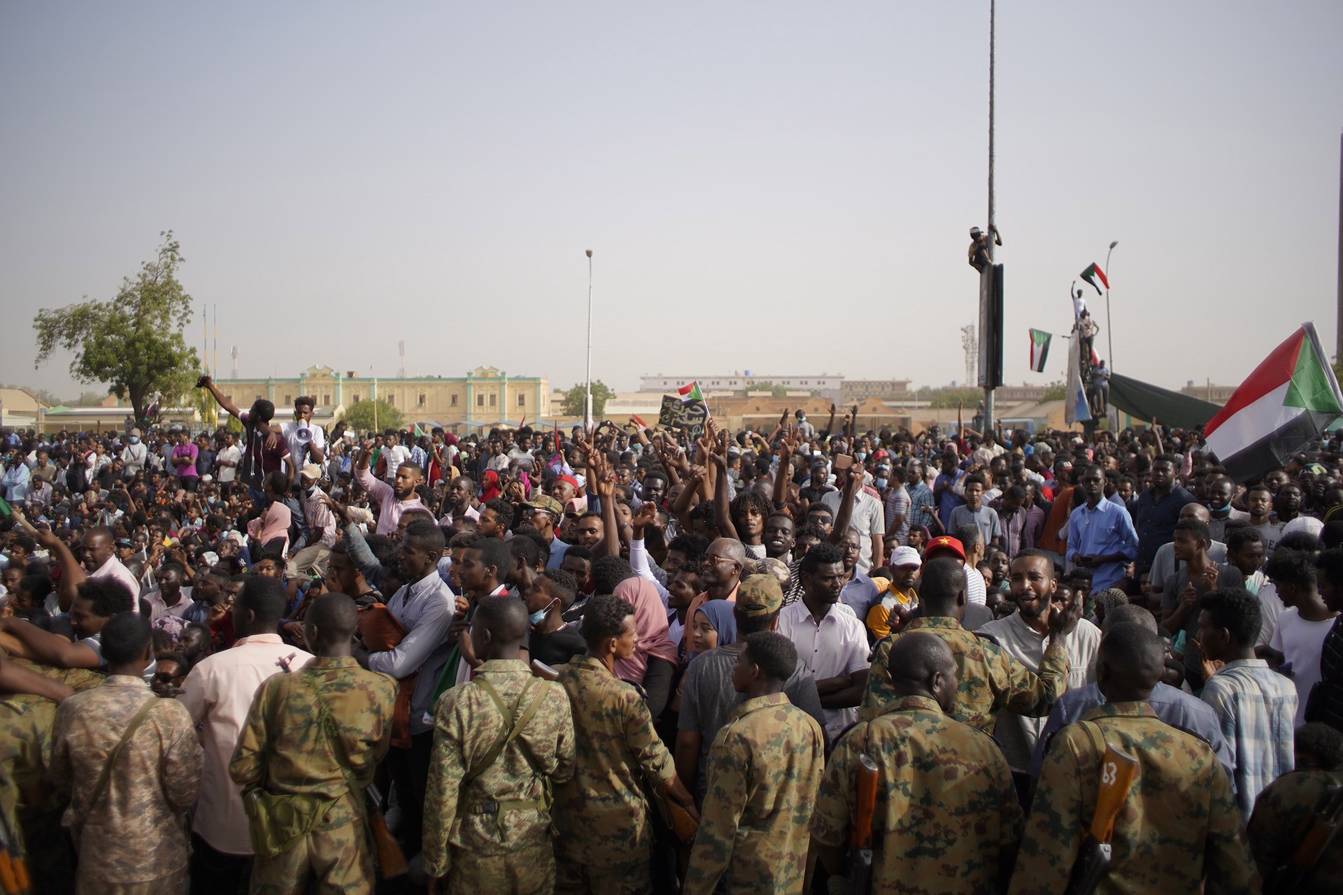 Аффект присутствия: воевал ли Зеленский с Россией на территории Судана