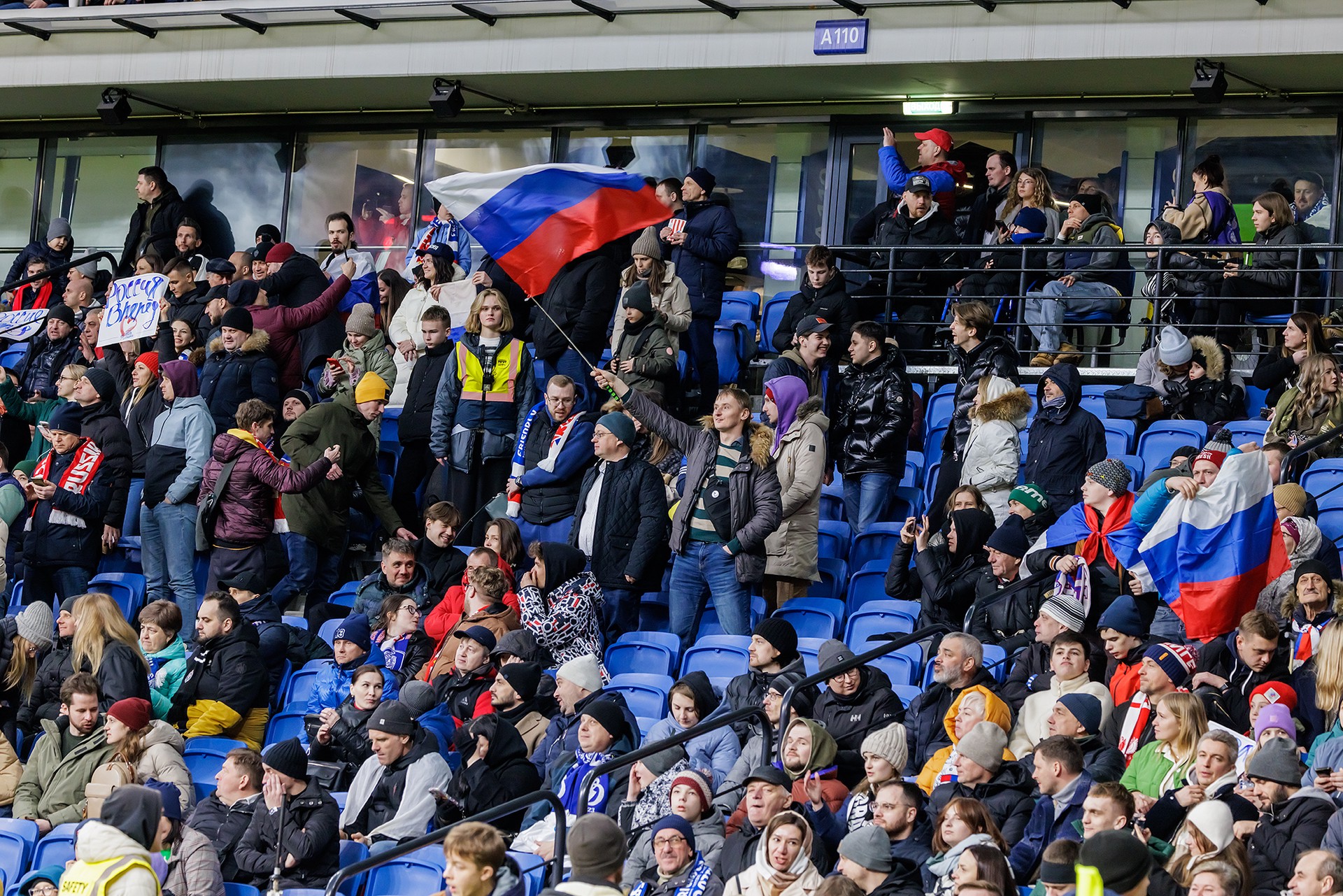 Возвращение пива на стадионы может спровоцировать алкогольную зависимость у россиян