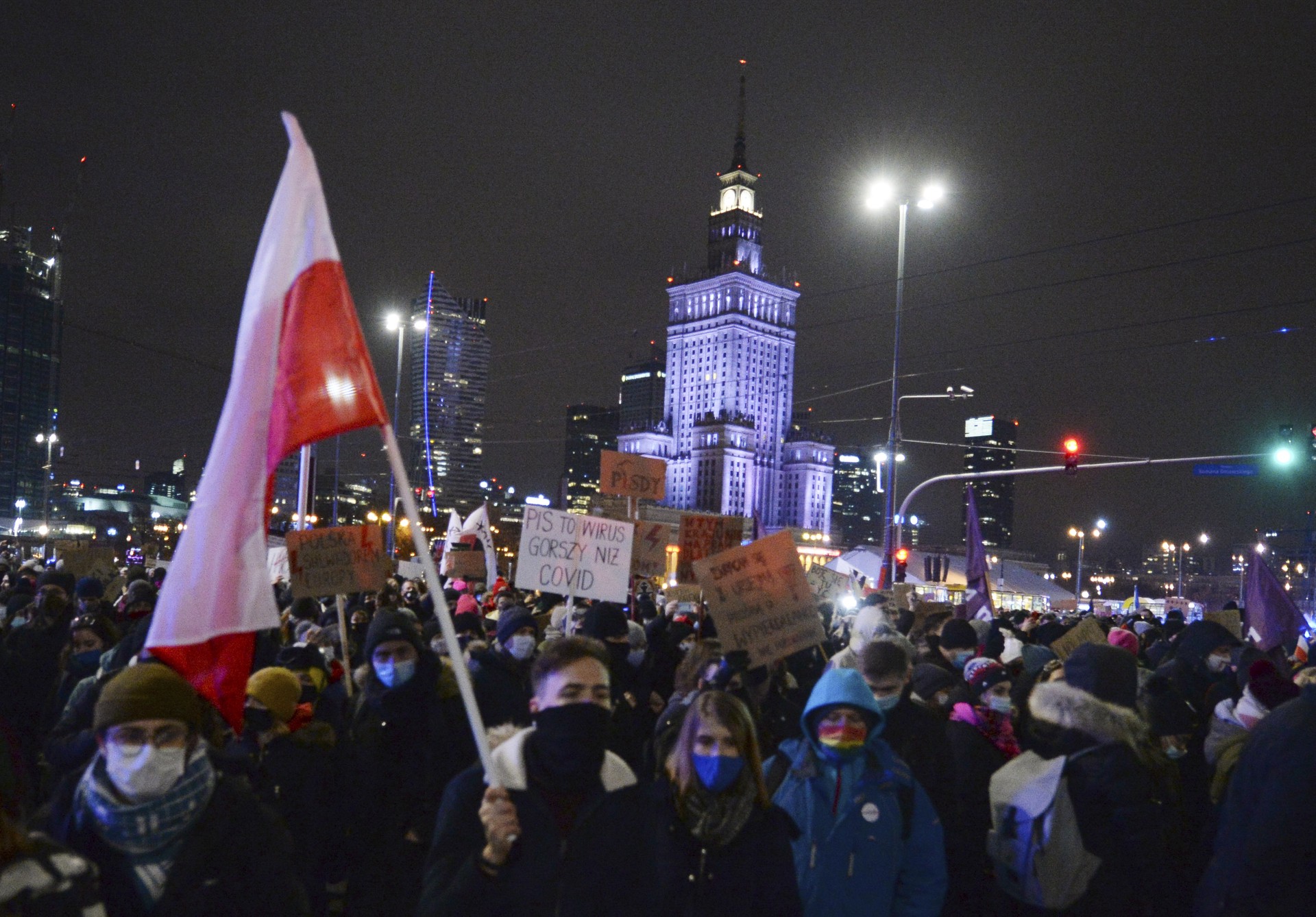 Правящая коалиция Польши может развалиться из-за закона об абортах