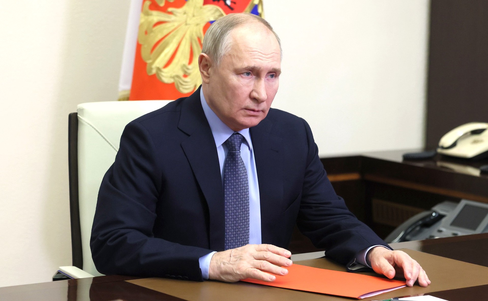 Путин поручил принять меры для вхождения России в четвёрку крупнейших мировых экономик