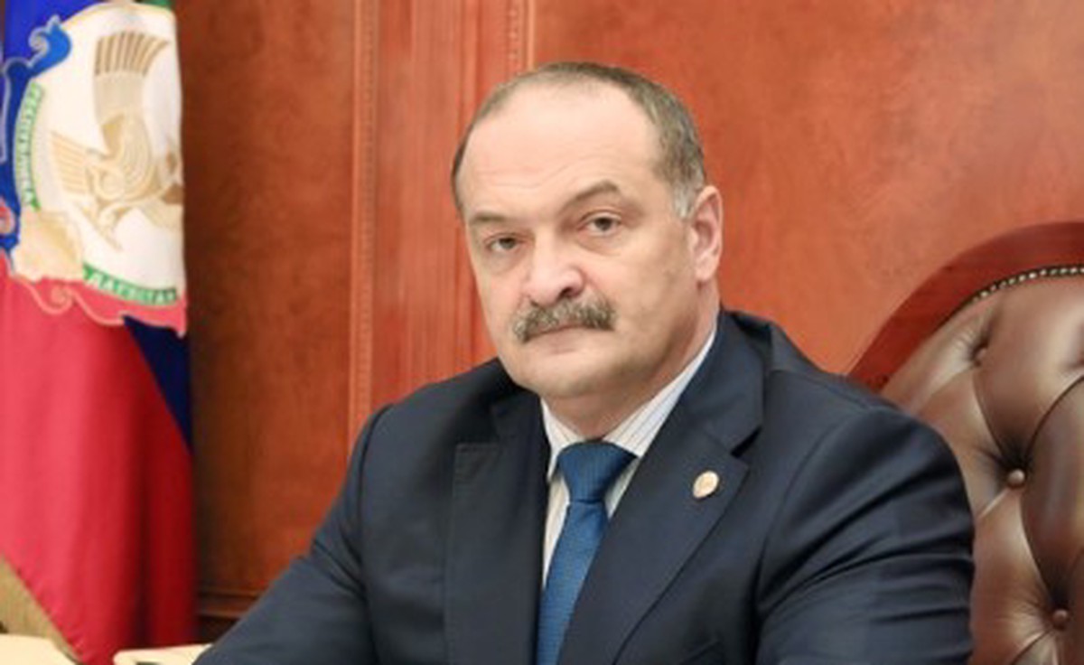 Глава Дагестана прокомментировал инцидент с задержанием руководителя МЧС Чечни