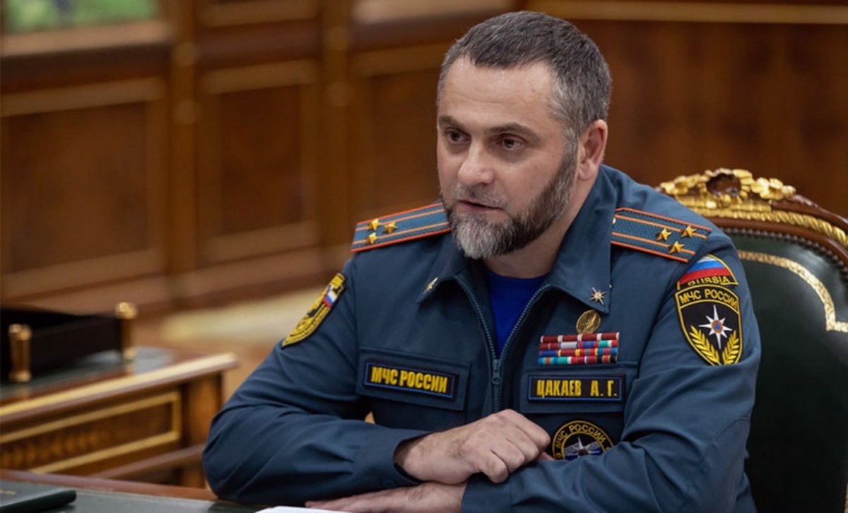 Глава ГУ МЧС по Чечне Цакаев присутствовал на совещании у главы республики