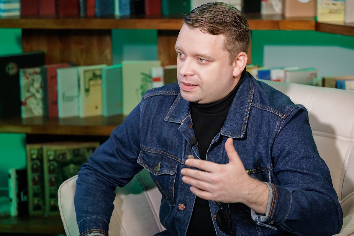 Писатель Пелевин заявил, что деятели культуры за нейтральной позицией прячут своё заукраинство