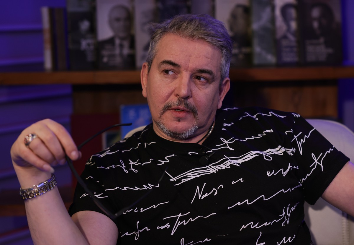Лидер группы «7Б» рассказал, как песня «Молодые ветра» едва не подверглась цензуре