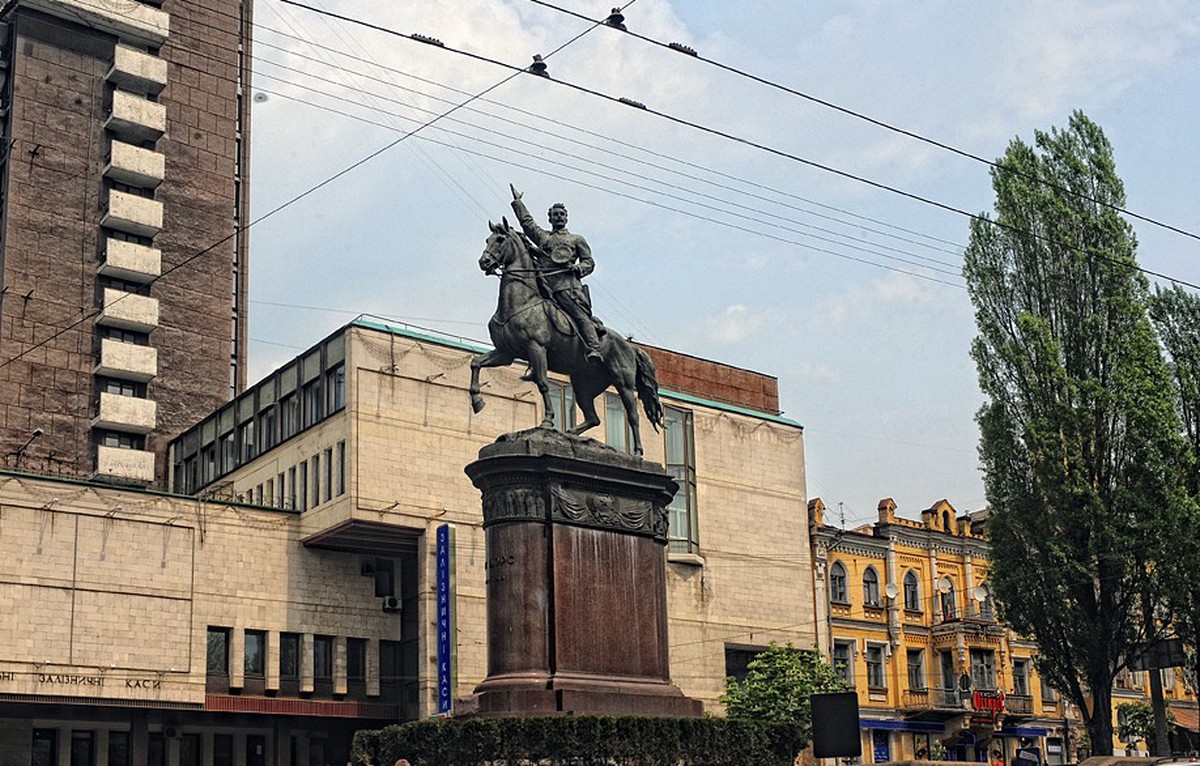 Щорс в деталях: почему нам надо меньше доверять «братским народам»
