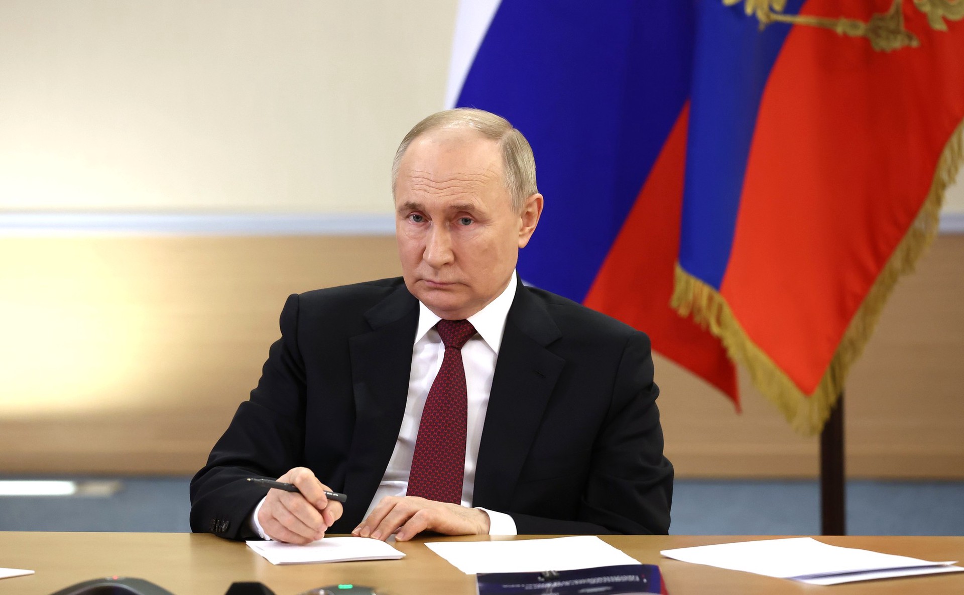 Путин назвал «паноптикумом» конференцию по Украине в Швейцарии