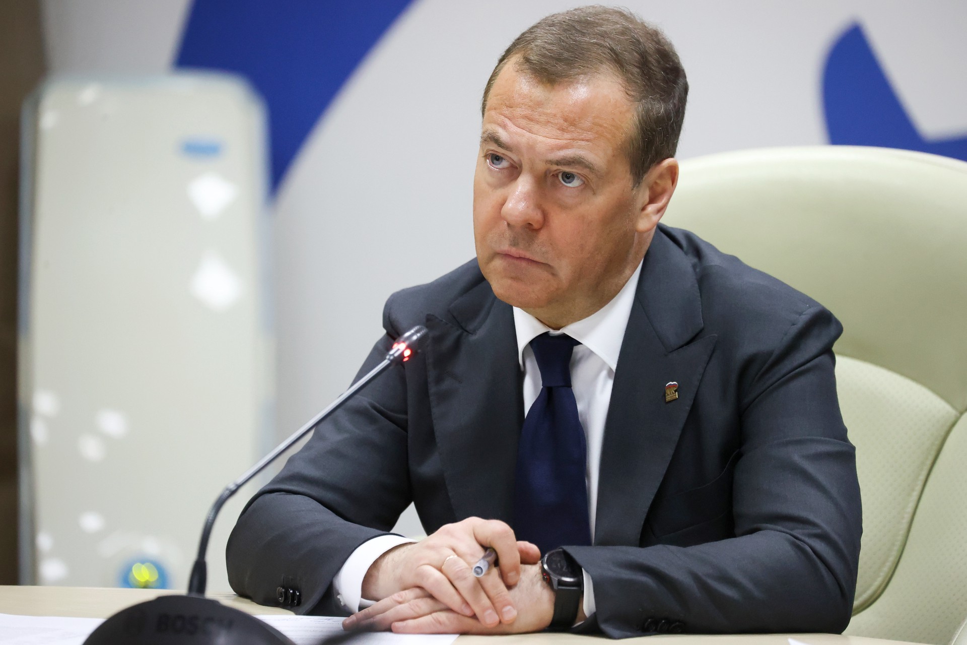 Дмитрий Медведев назвал Украину террористическим государством