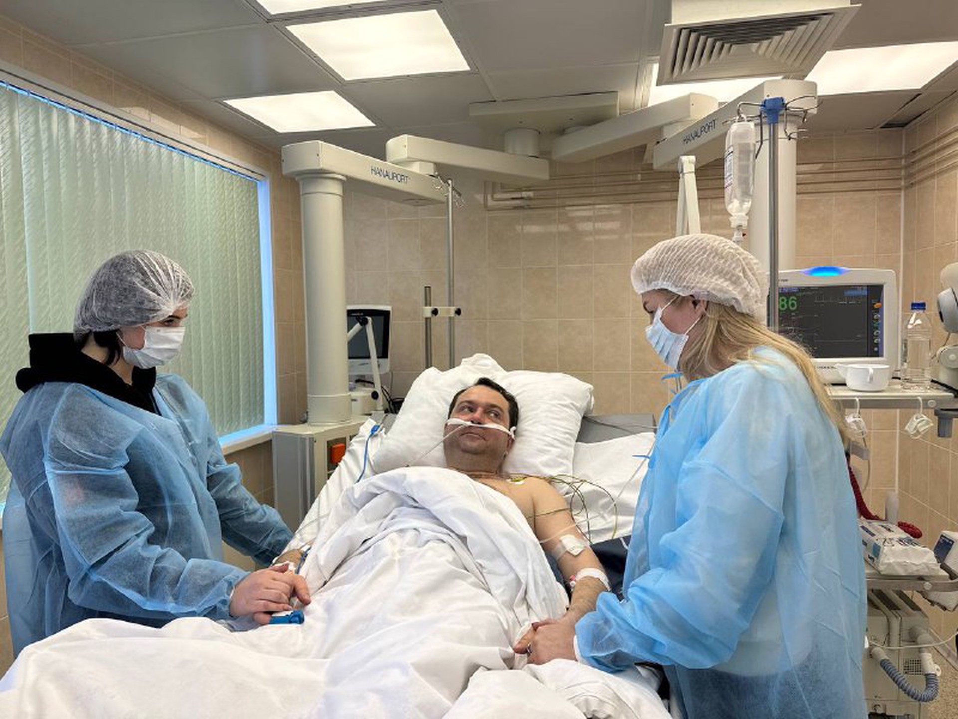 Губернатора Мурманской области Чибиса выписали из больницы 