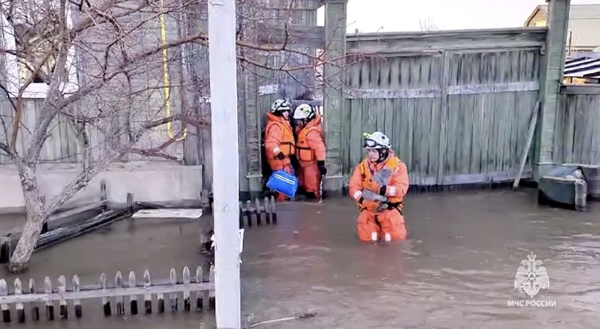 В Орске затоплено 6995 жилых домов, эвакуированы 2493 человека