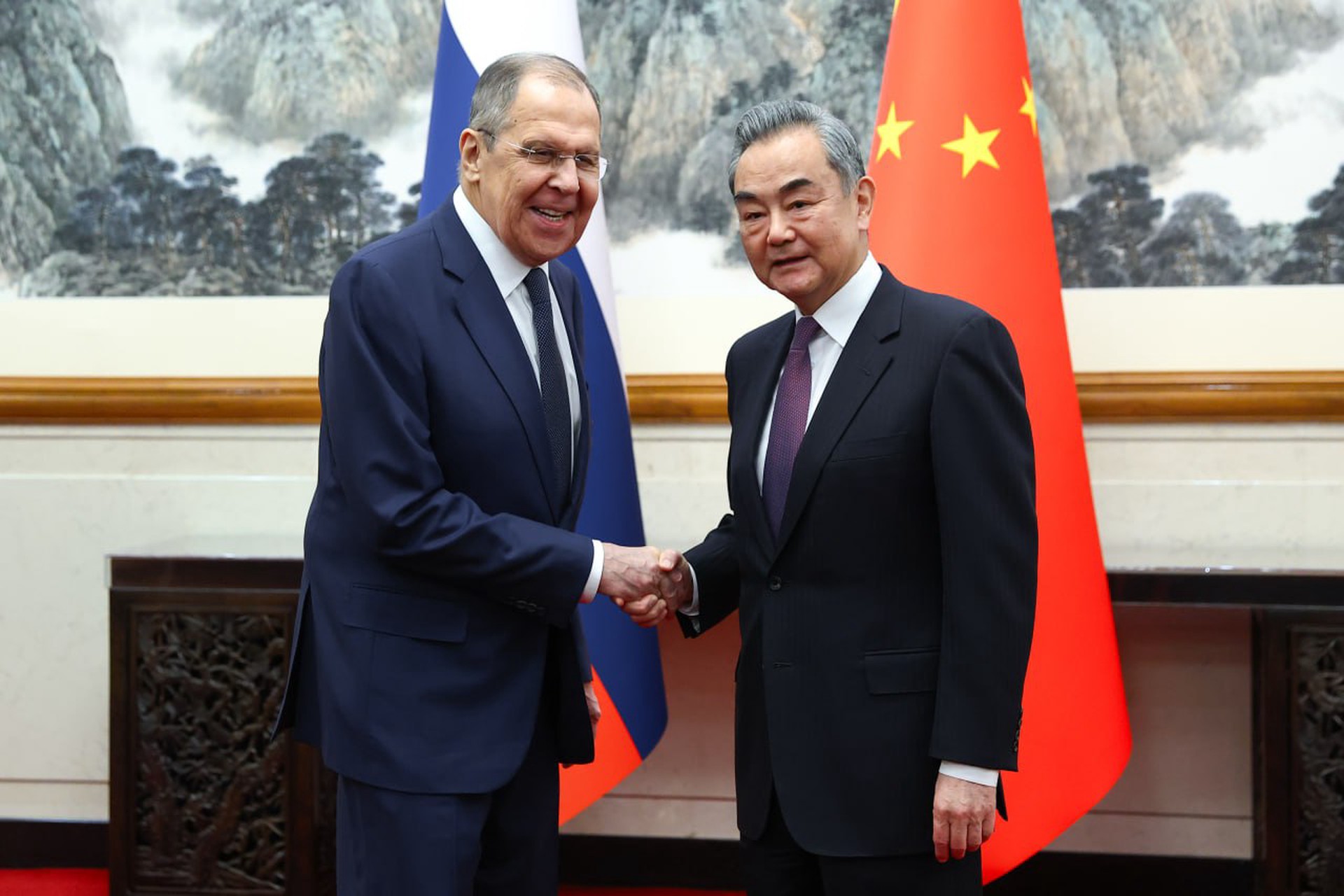 Блинкен: США готовы на меры, чтобы остановить сотрудничество России и Китая