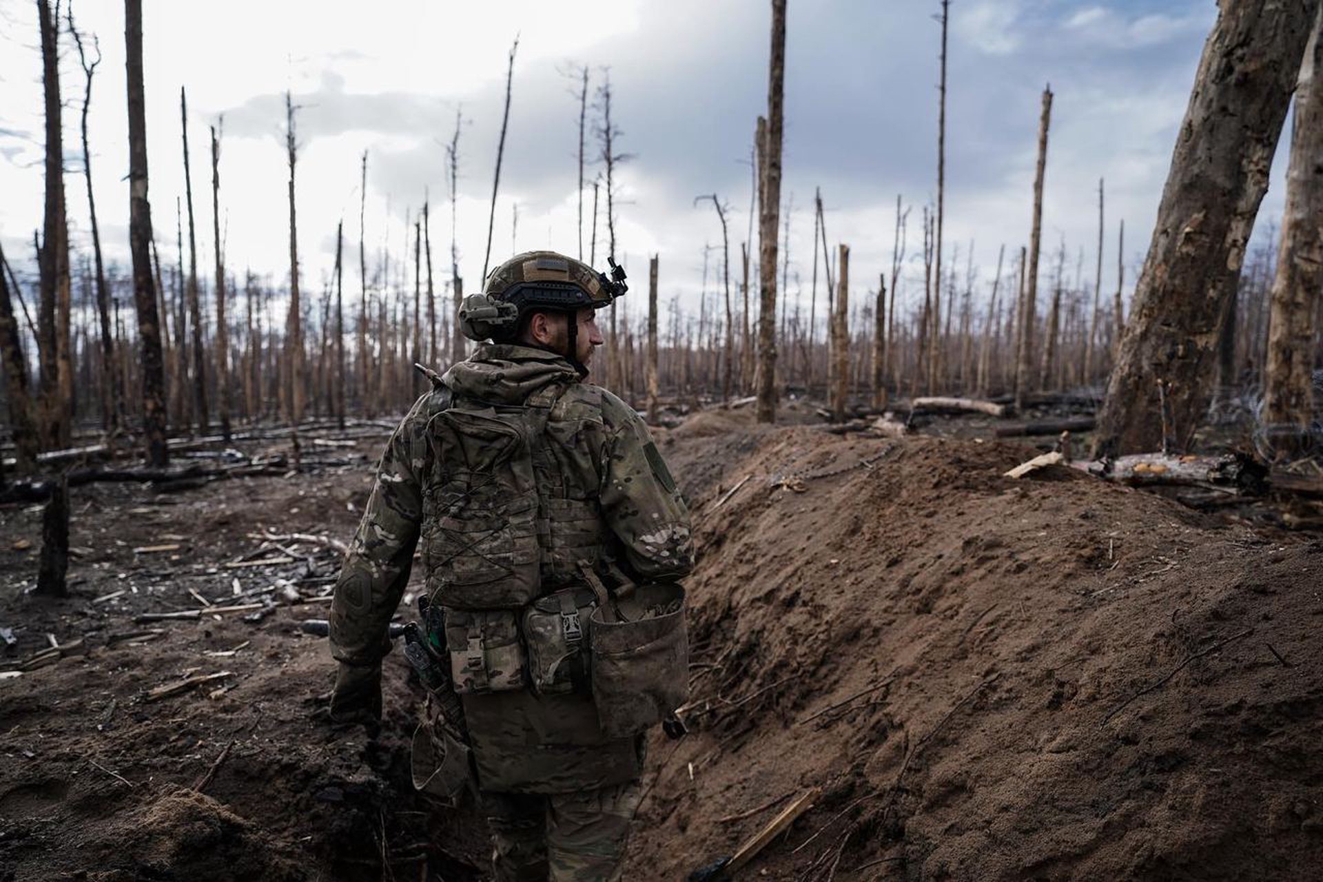 СМИ: Военнообязанный умер в военкомате на Украине