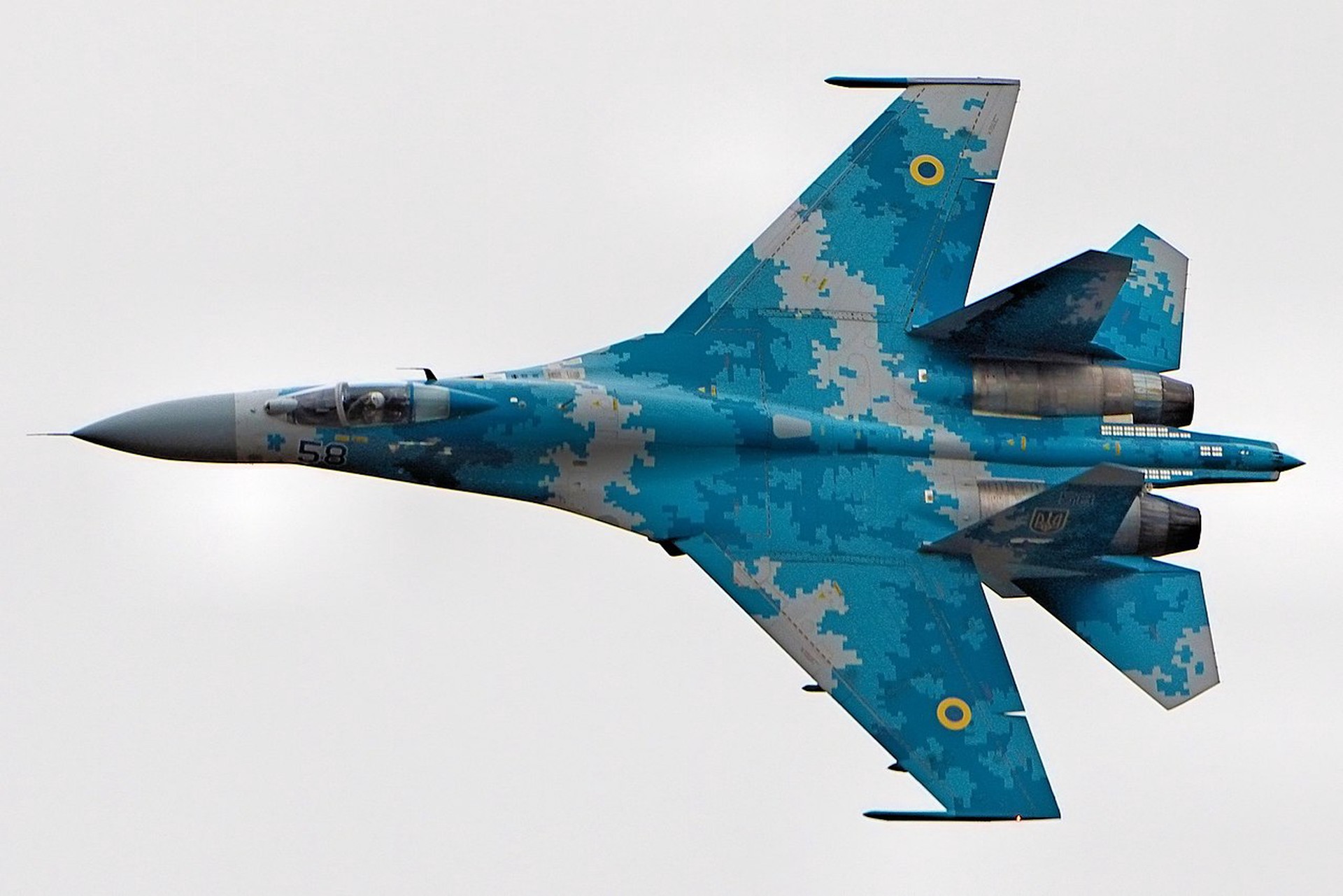 В Киеве признали потери при ударе ВС РФ по аэродрому в Миргороде