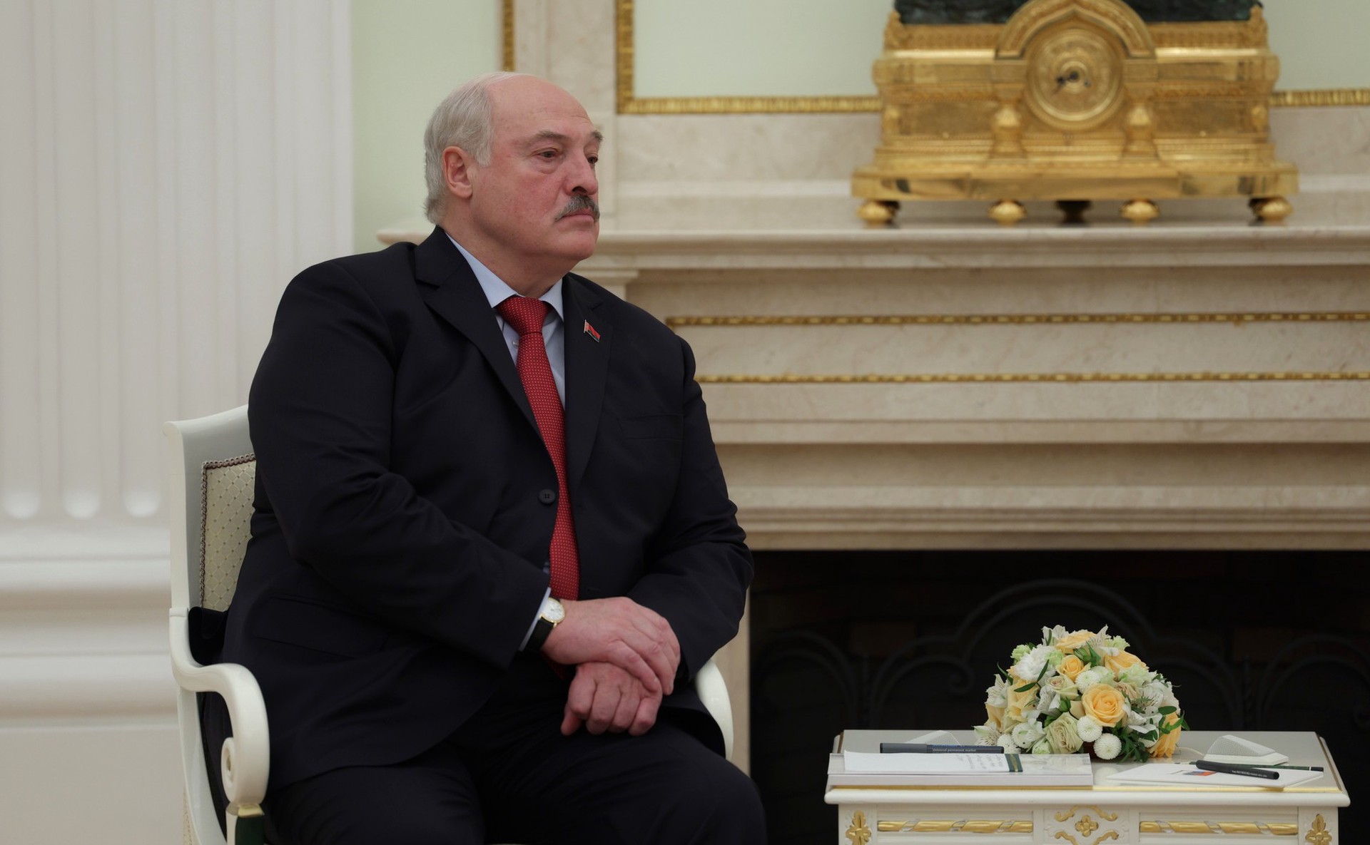 Лукашенко: Белоруссия разместила у себя такое же ядерное оружие, как США в Европе