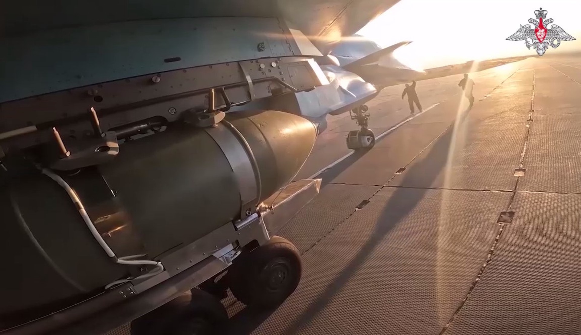 Минобороны РФ: Экипажи Су-34 с помощью ОФАБ-250 уничтожили опорный пункт ВСУ