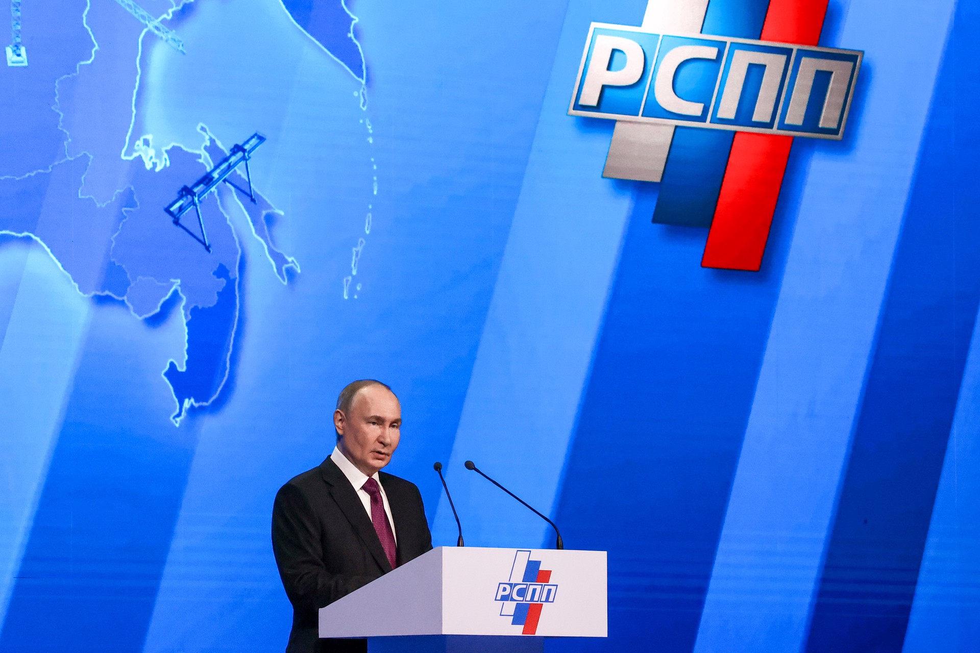 В Кремле заявили, что диалог власти и бизнеса продолжится