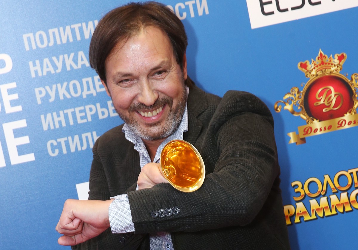 Николай Носков собирается выйти на сцену 10 мая