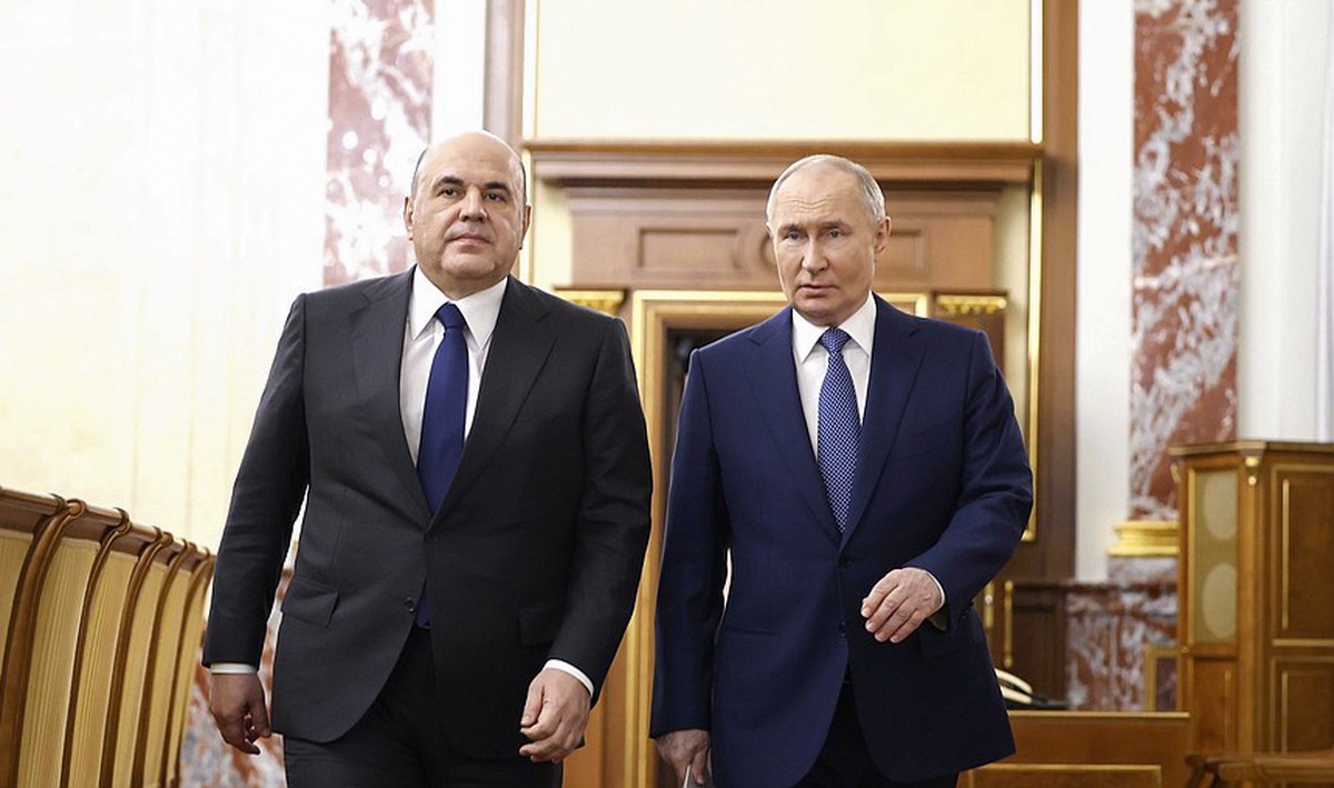 Путин поблагодарил правительство за проделанную работу