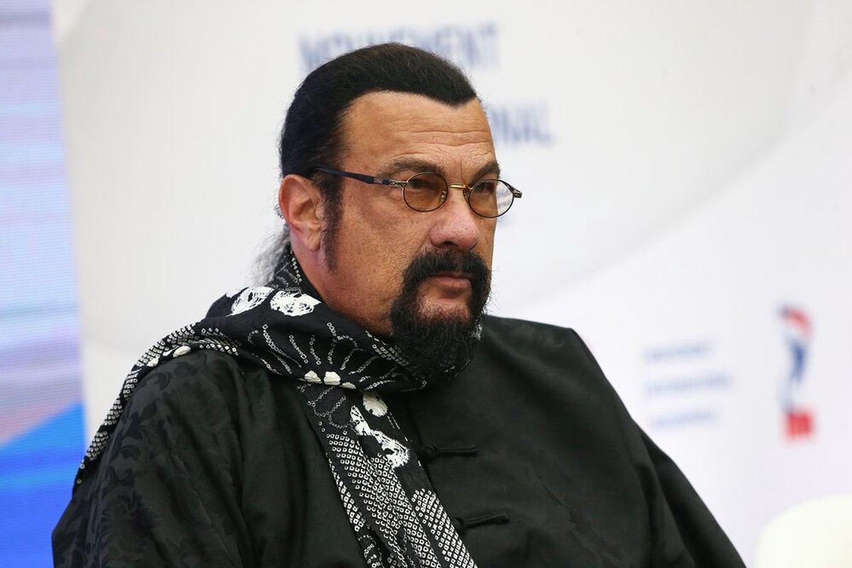 Стивен Сигал прервал связь с одним из последних своих проектов в РФ