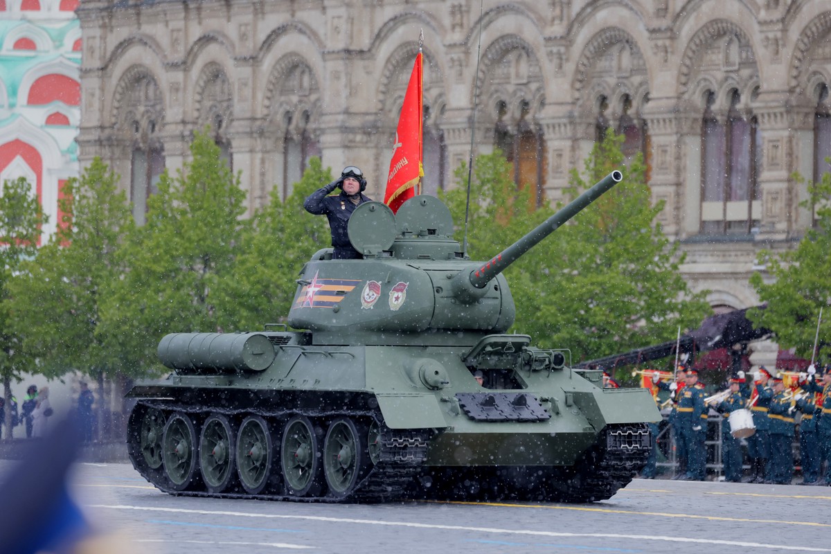 Фицо считает личным долгом приехать в Москву для празднования Дня Победы