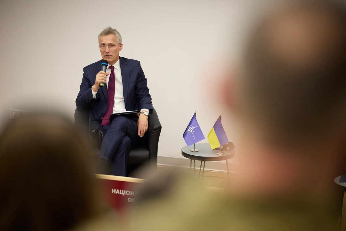 НАТО обещает Украине «необратимый путь» к вступлению в альянс
