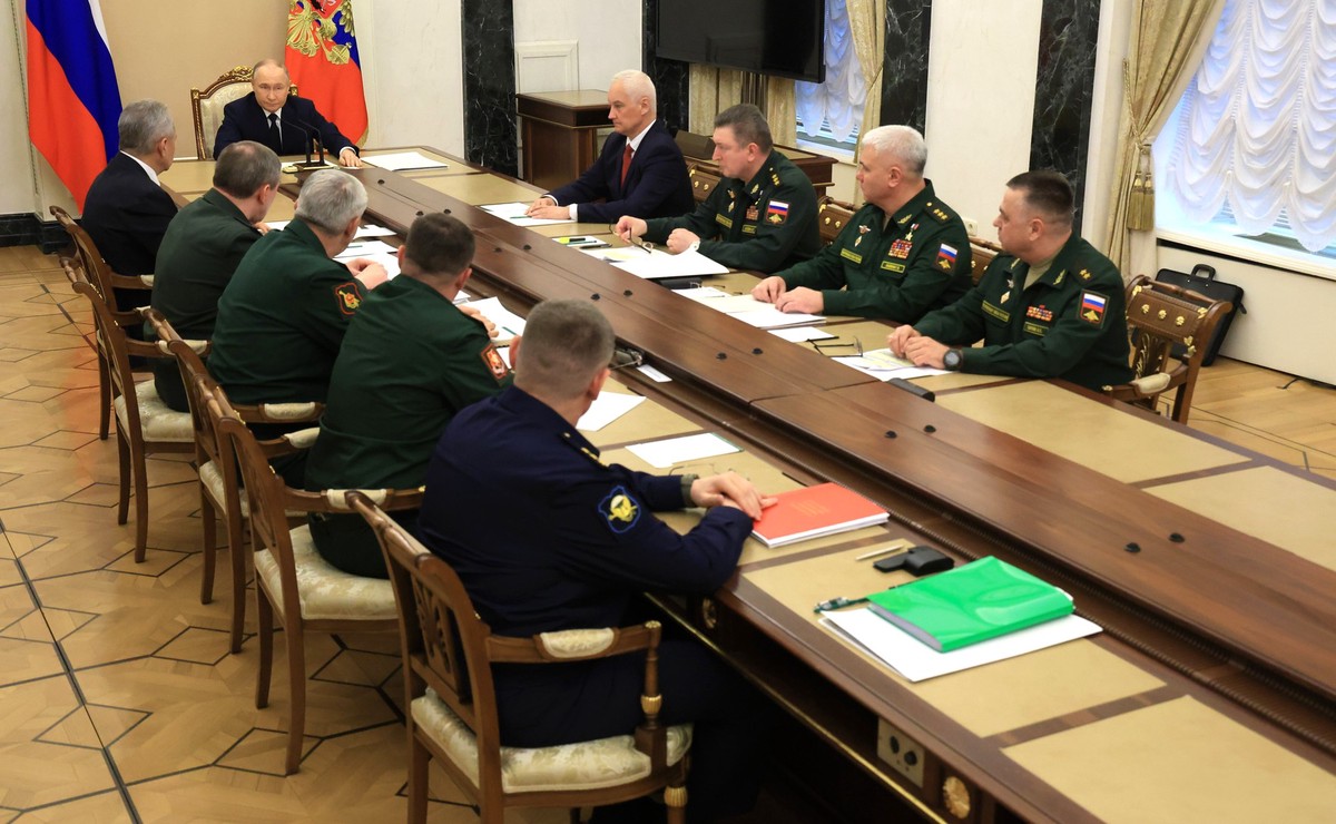 Путин: В Генштабе ВС РФ никаких изменений не планируется