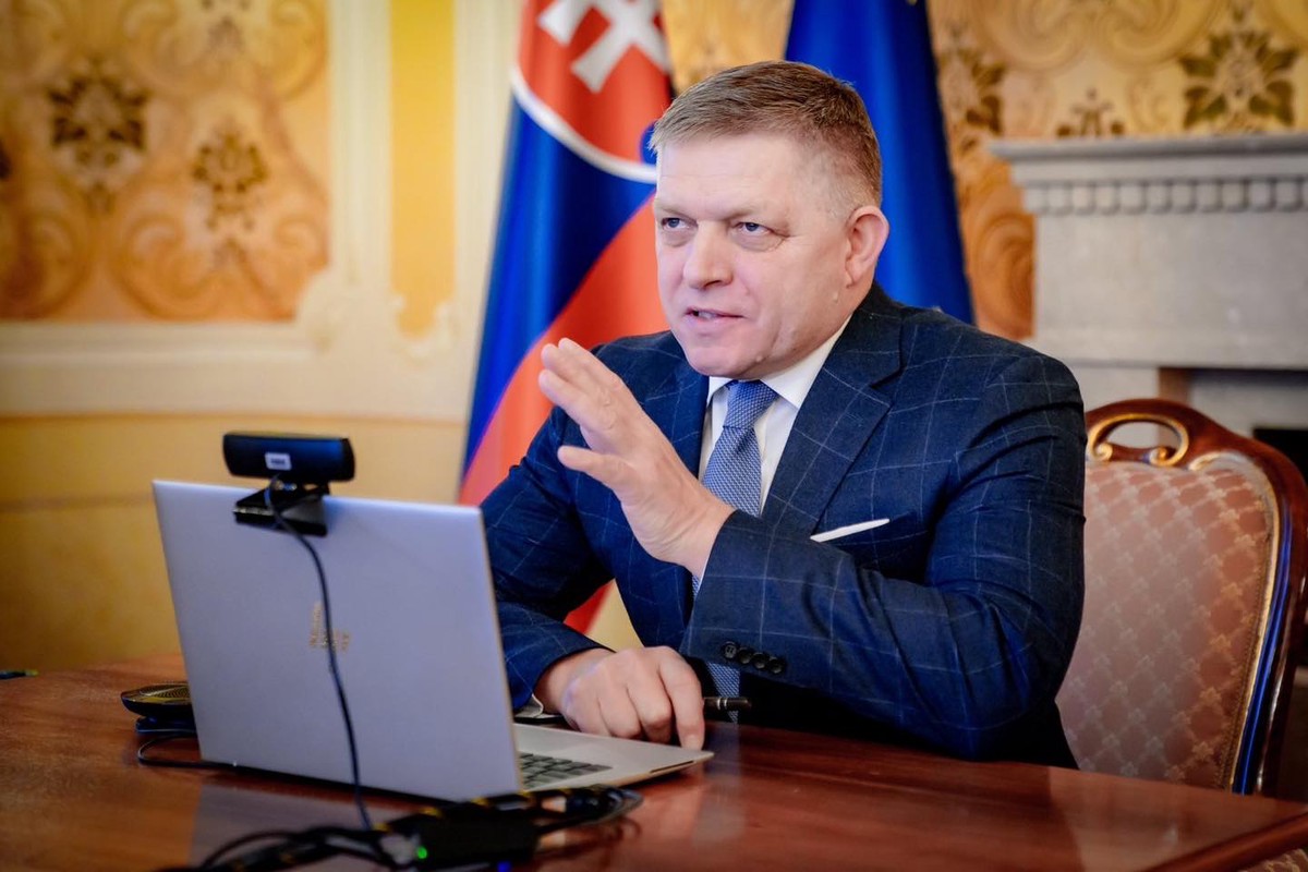Фицо поддержал мирную инициативу Орбана по конфликту на Украине