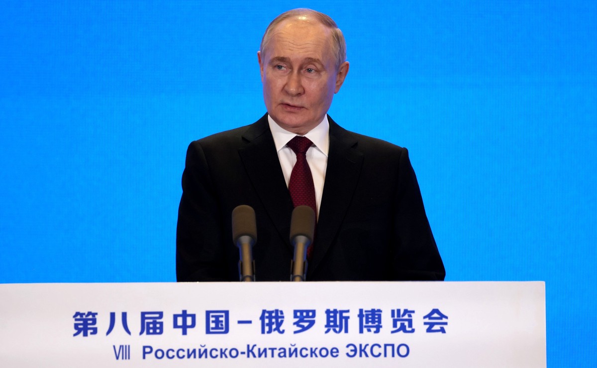 Путин пошутил, что не знает ответов на все вопросы