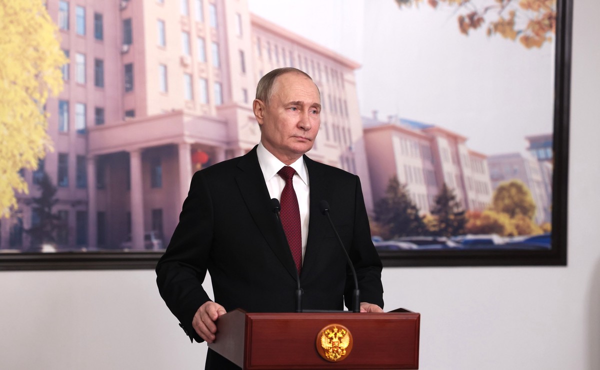Путин предложил создать новую систему безопасности в Евразии