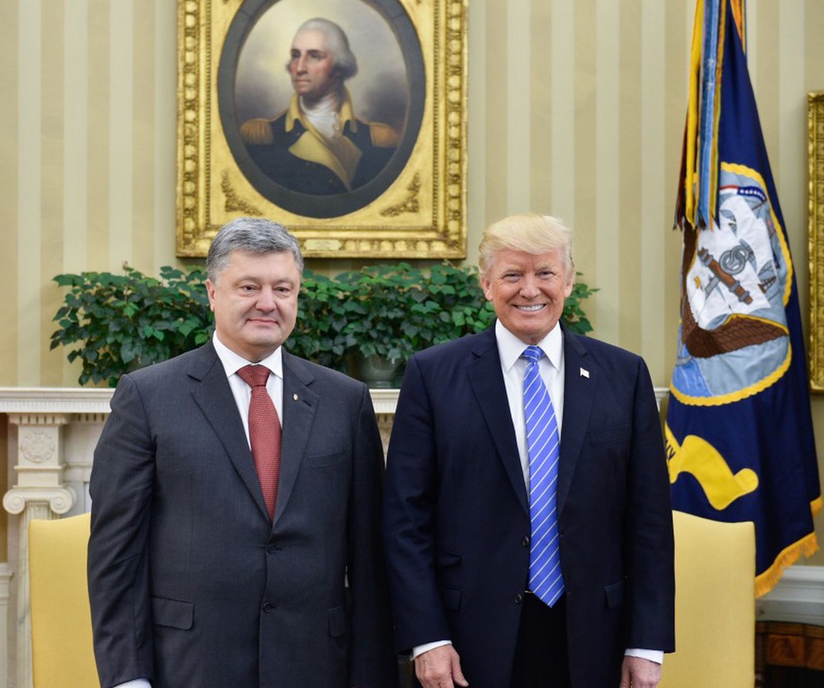 Эксперт: После победы Трампа на выборах Порошенко может попытаться вернуться в большую политику