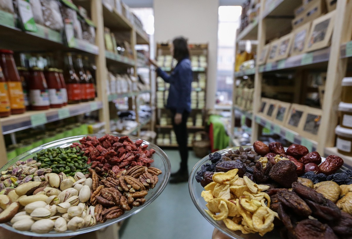 Терапевт Шмелёва назвала продукты, сравнимые по питательности с мясом