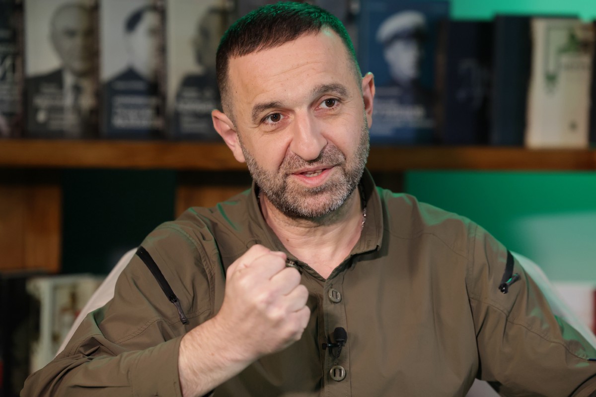 Актёр Фидаров рассказал, как бы Василий Лановой и Владимир Этуш отнеслись к СВО