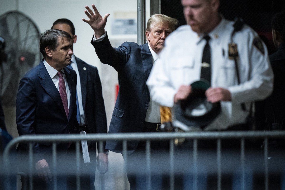 Экс-редактор «Огонька» Коротич допустил возможность убийства Трампа за борьбу с Байденом