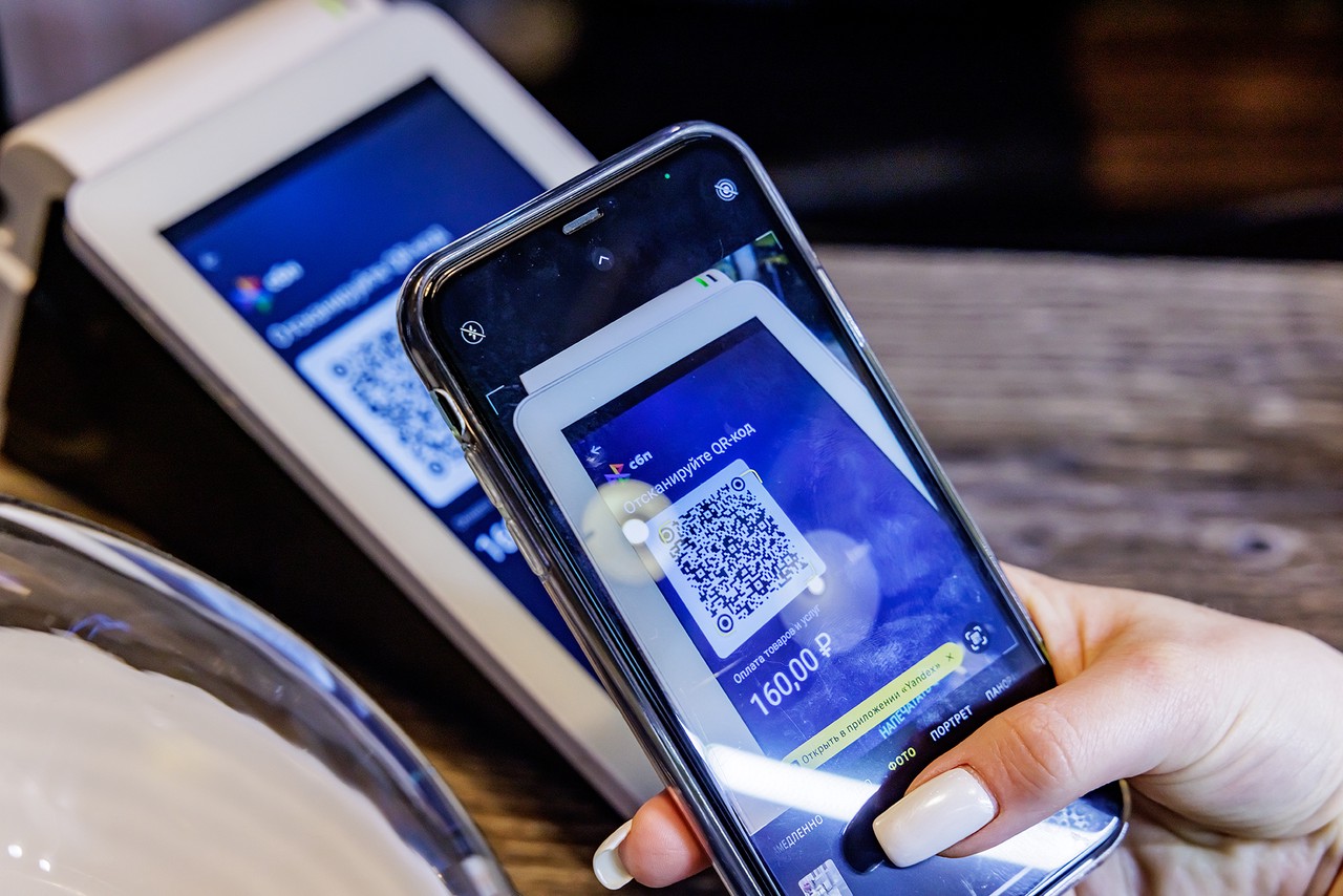 Эксперт раскрыл главную опасность при оплате покупок QR-кодом