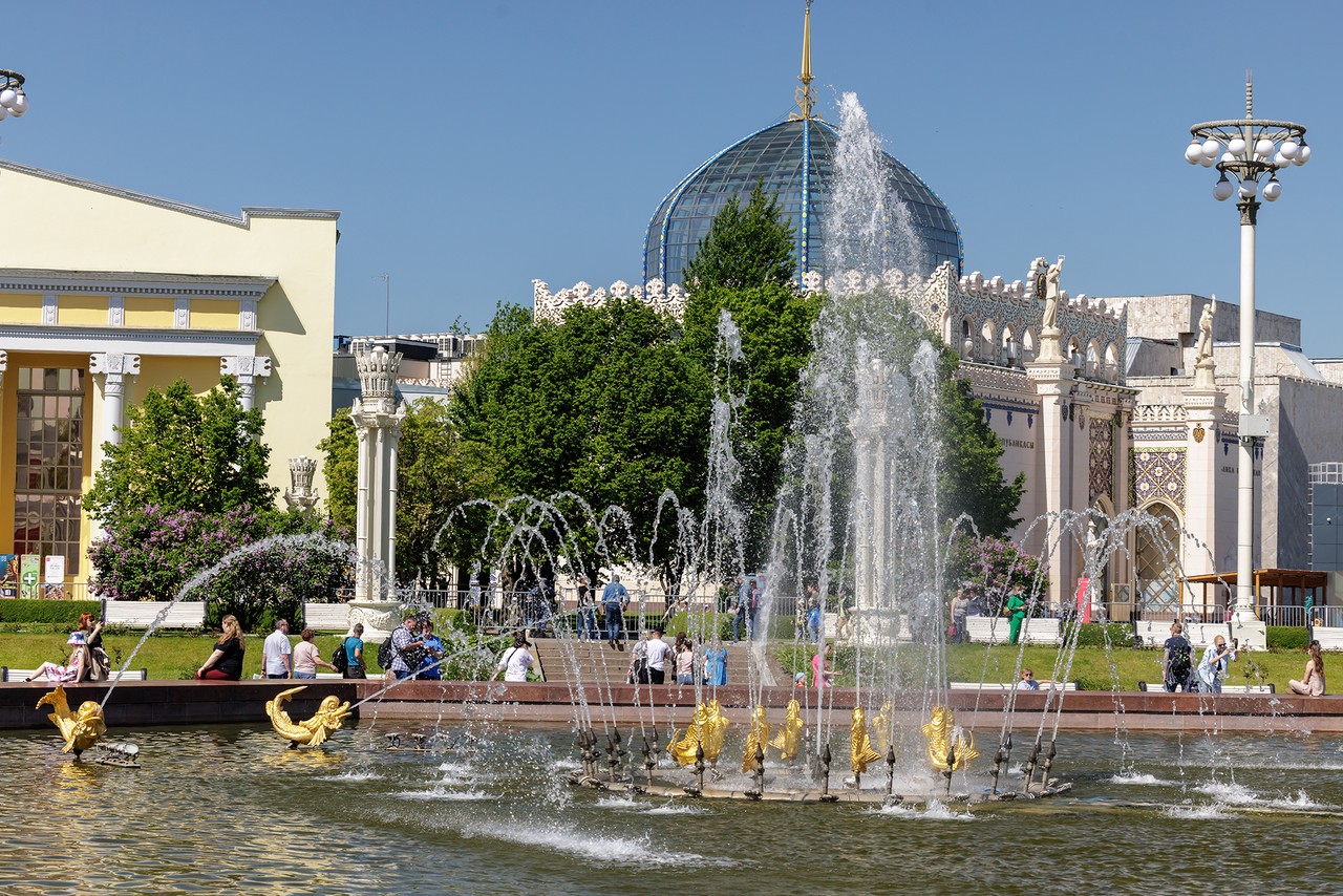 Открытие фонтанов в Москве и Санкт‑Петербурге в мае-2026: главные даты, традиции и сюрпризы