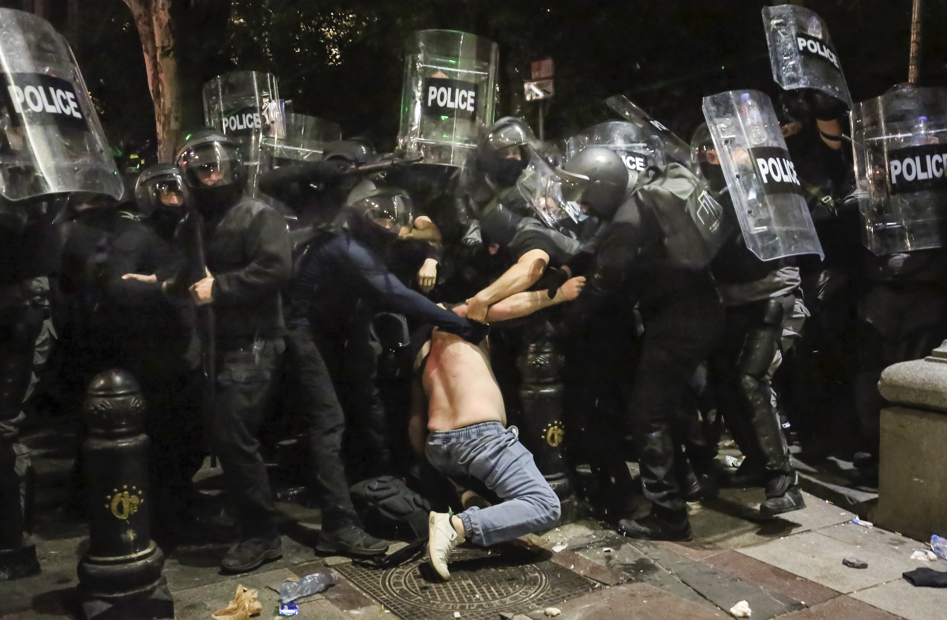 В Тбилиси во время акции протеста задержали 63 человека