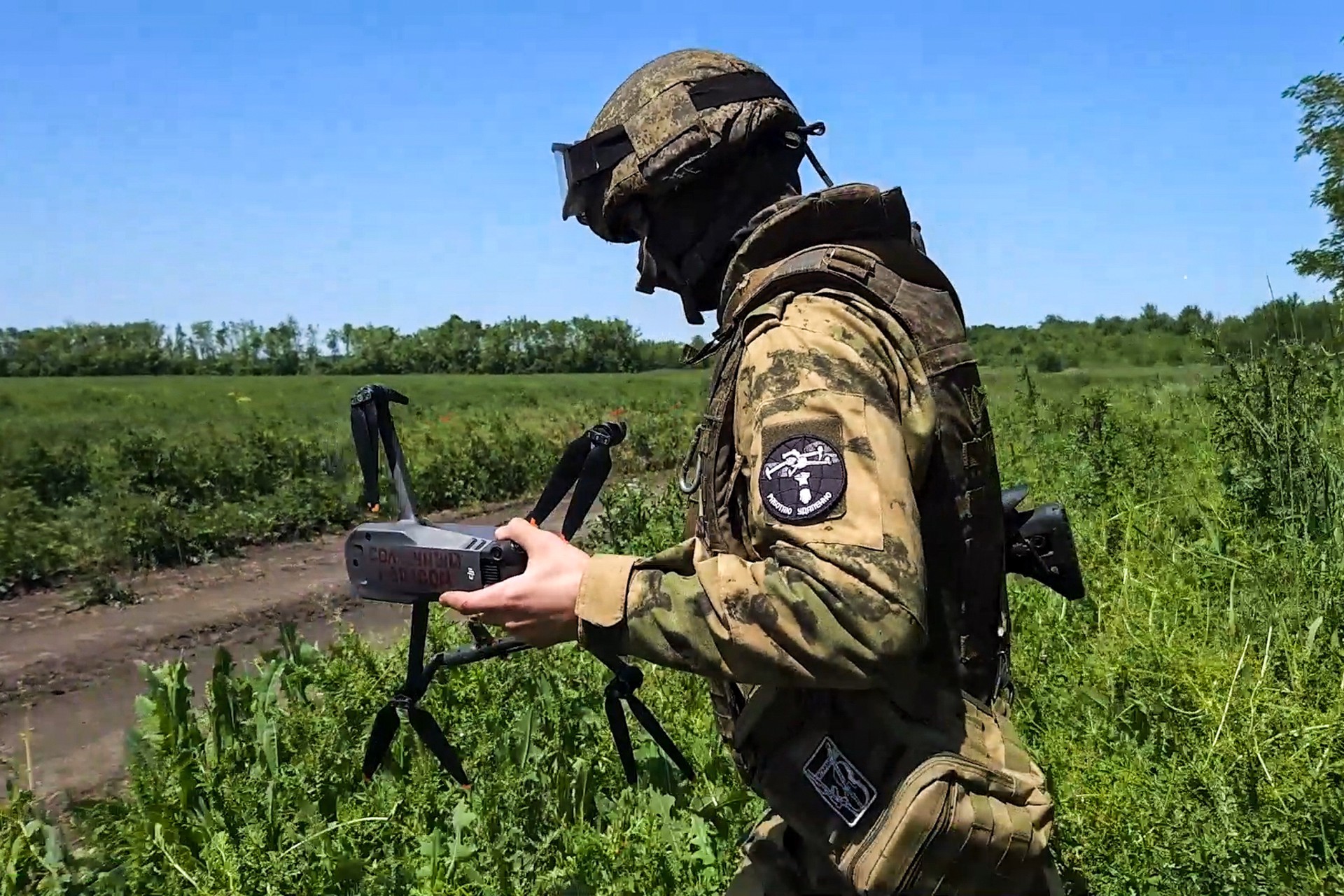 Экс-агент ЦРУ Джонсон: ВС РФ уничтожат склады с оружием на западе Украины