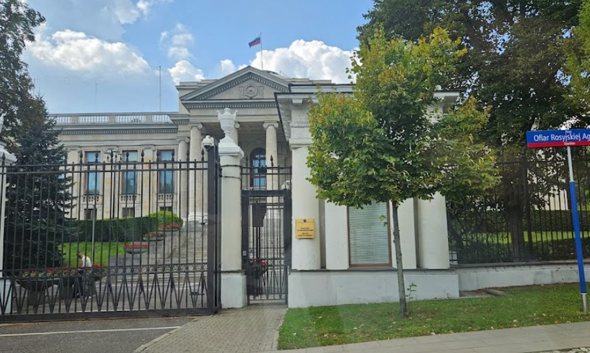 Посольство России в Польше не получало информацию о якобы задержанном в стране военнослужащем