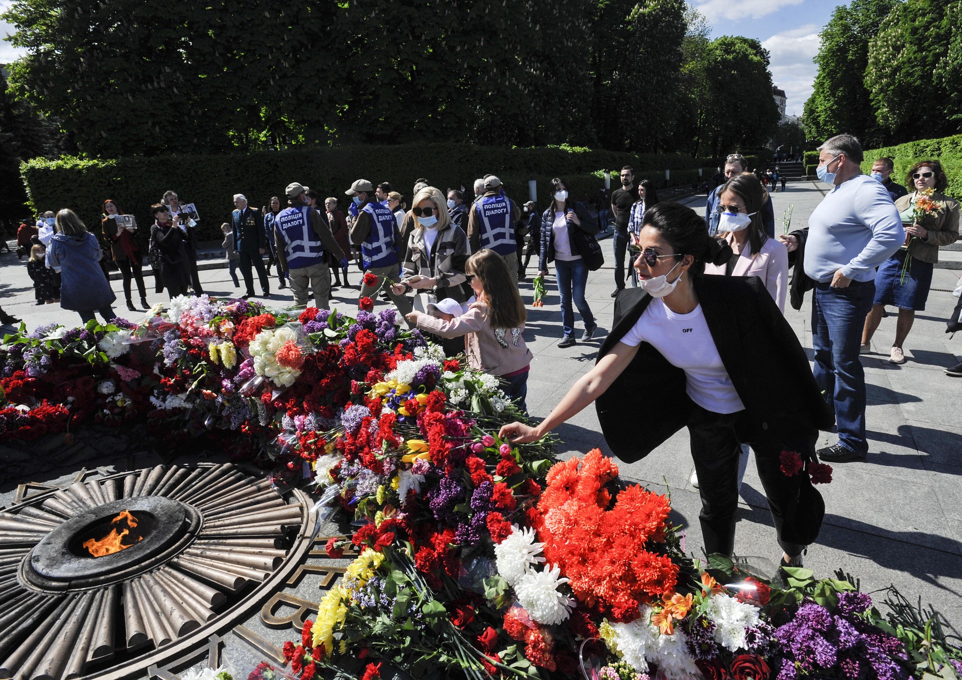 «Киев ждёт освобождения»: экс-депутат Рады – о возложении украинцами цветов к Вечному огню 9 мая