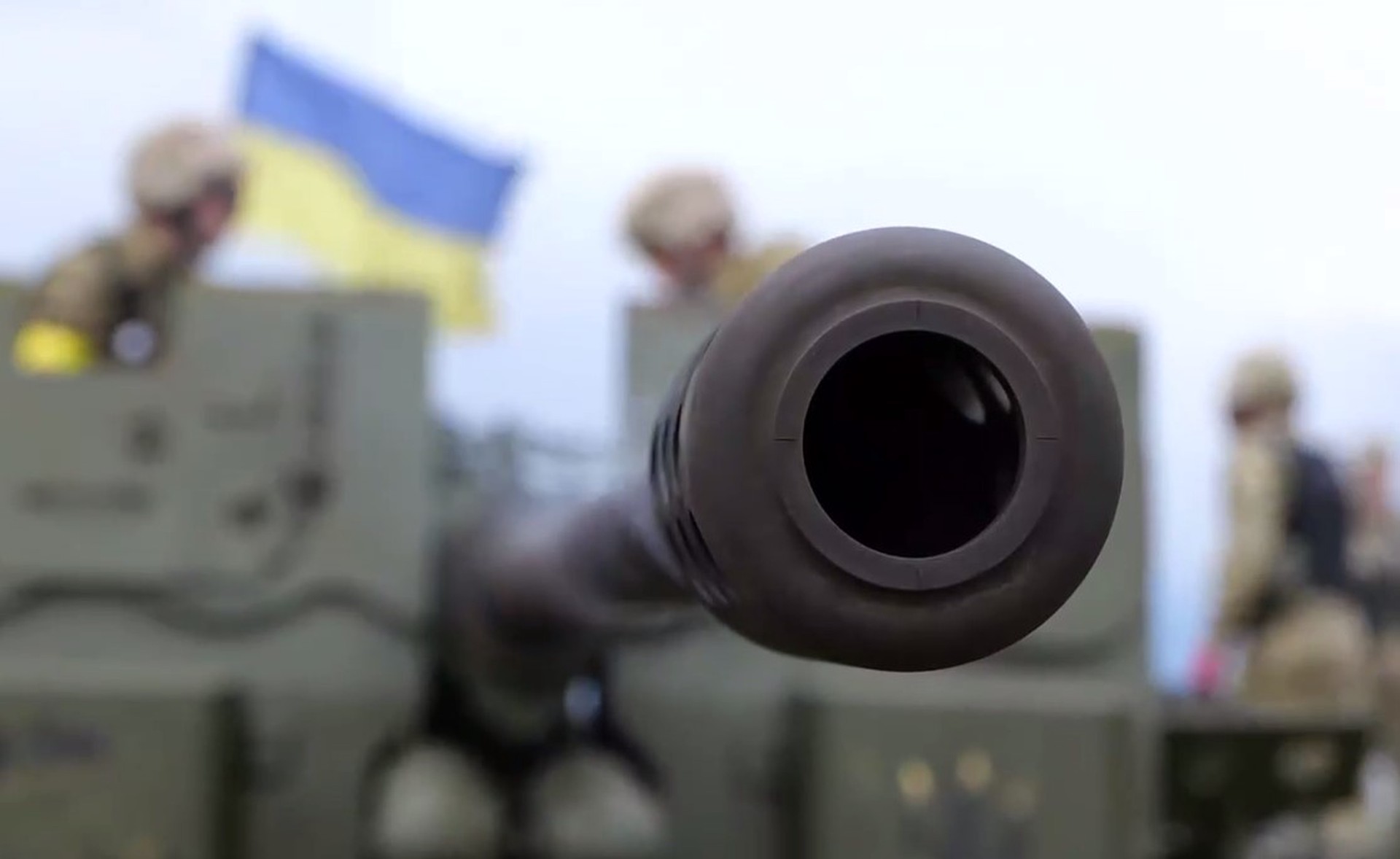 Politico: Украина требует от США разрешить удары по России американским оружием