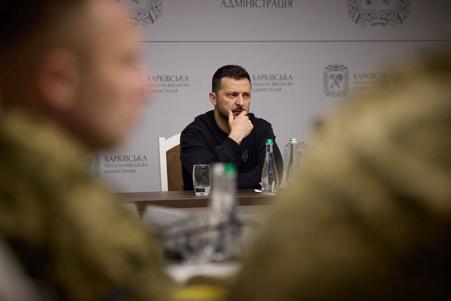 WP: Зеленского могут обвинить в подрыве демократии на Украине
