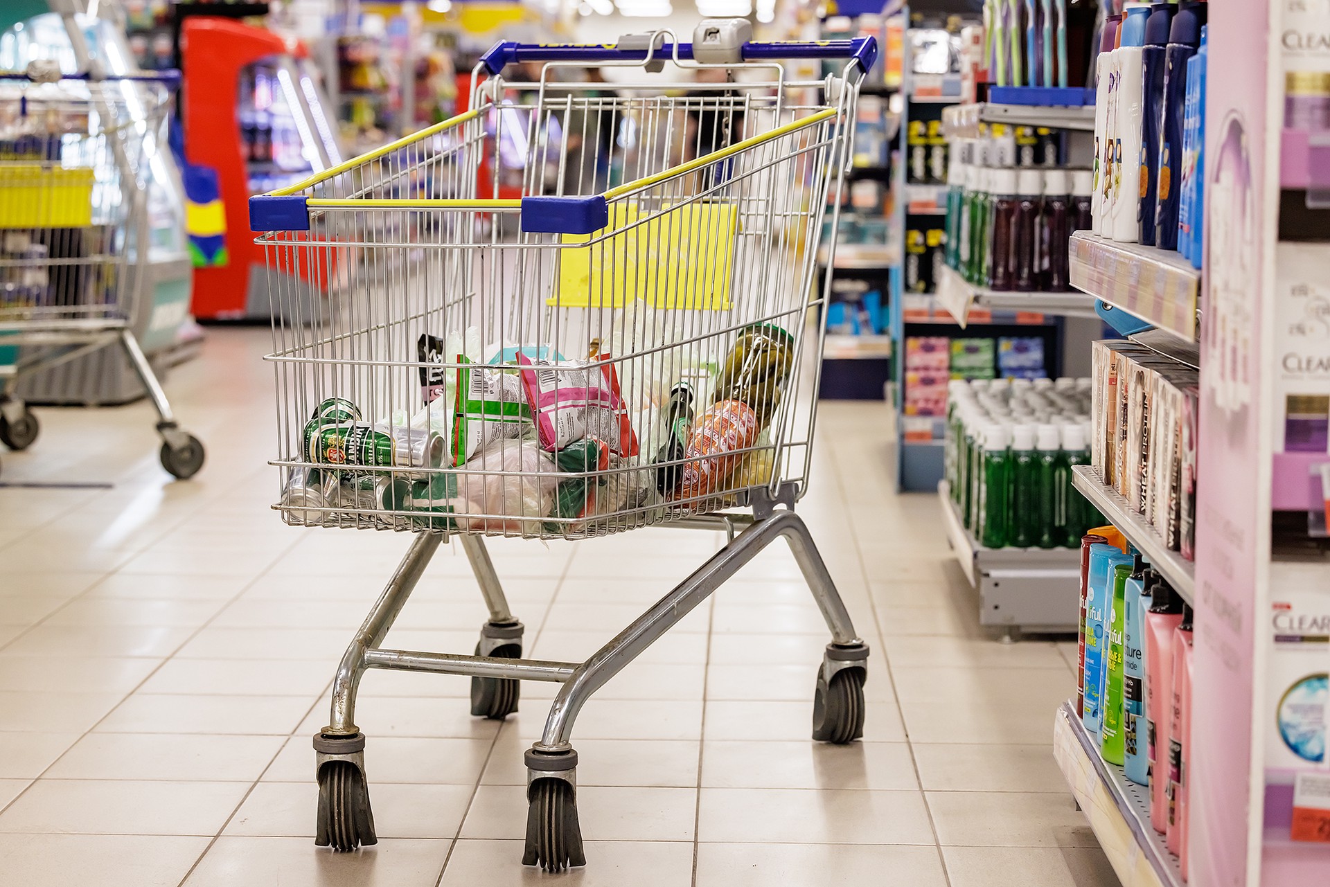 Запретить продажу готовой еды в супермаркетах предложили в Госдуме