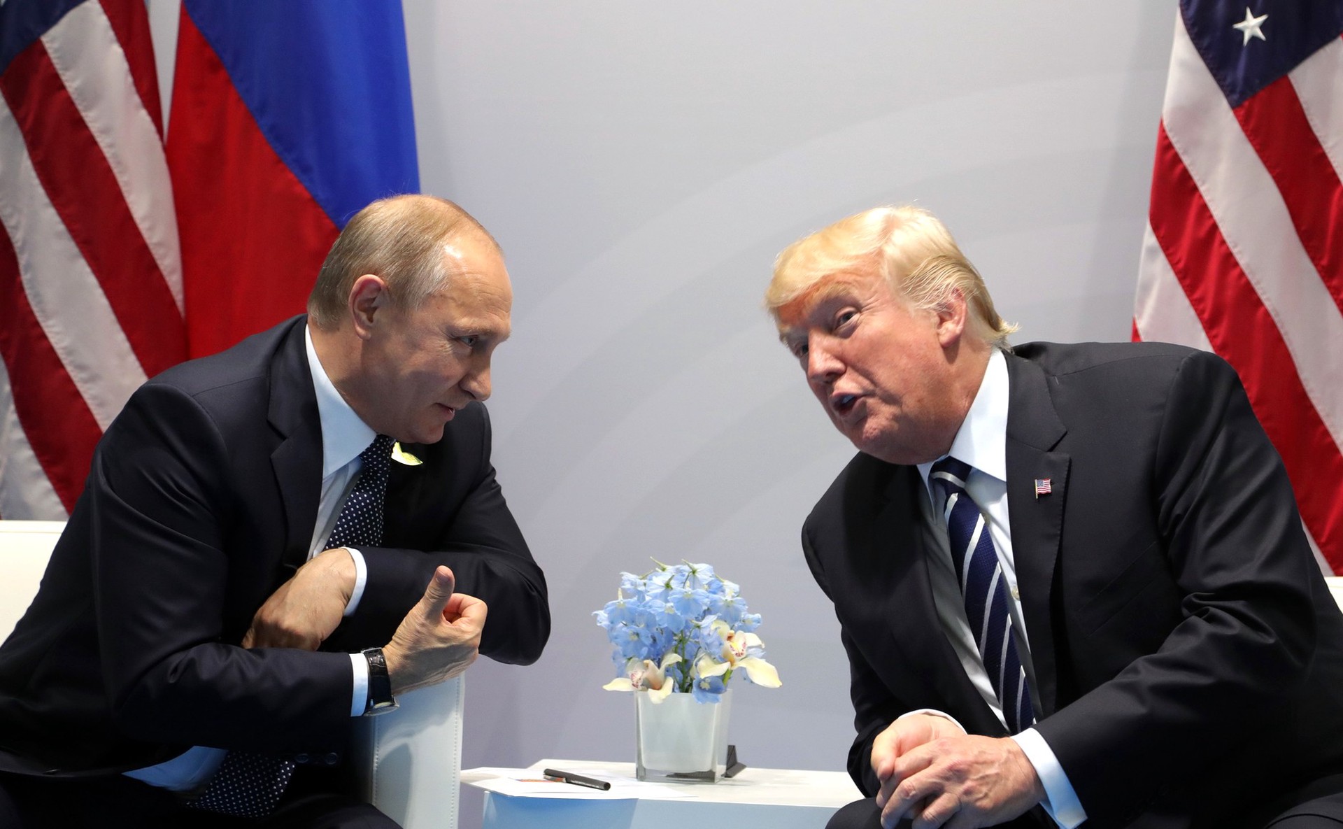 Кремль: Путин и Трамп не обсуждают достижение мира на Украине