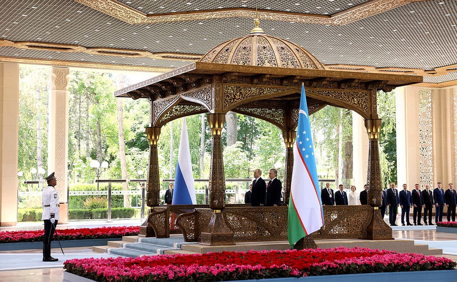 Ош в спину Запада: почему Узбекистан важен для России