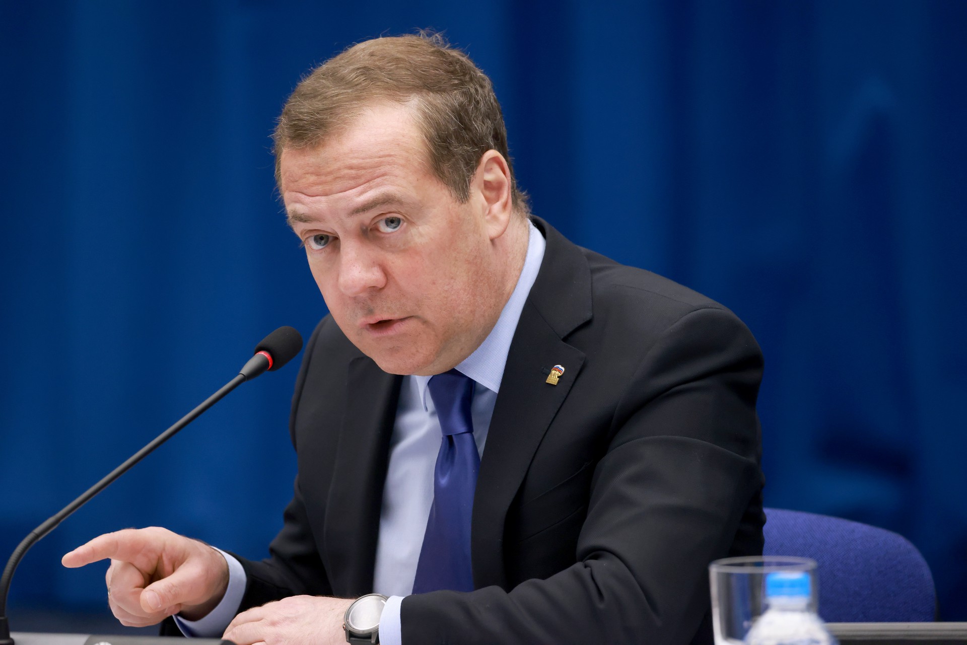 Медведев: Россия в самое ближайшее время добьётся победы