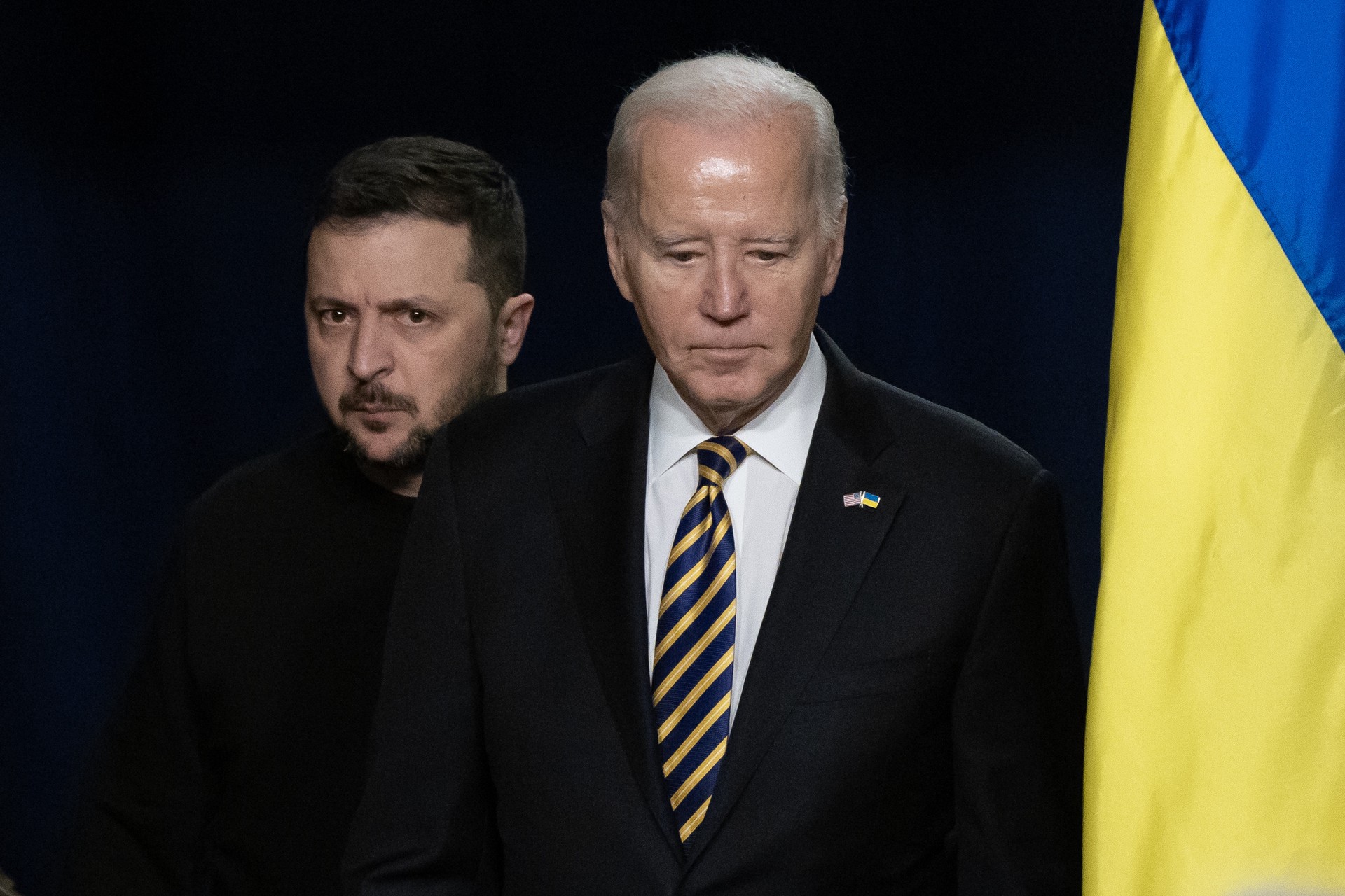 Политолог связал критику Зеленского в адрес США с проблемами внутри Украины