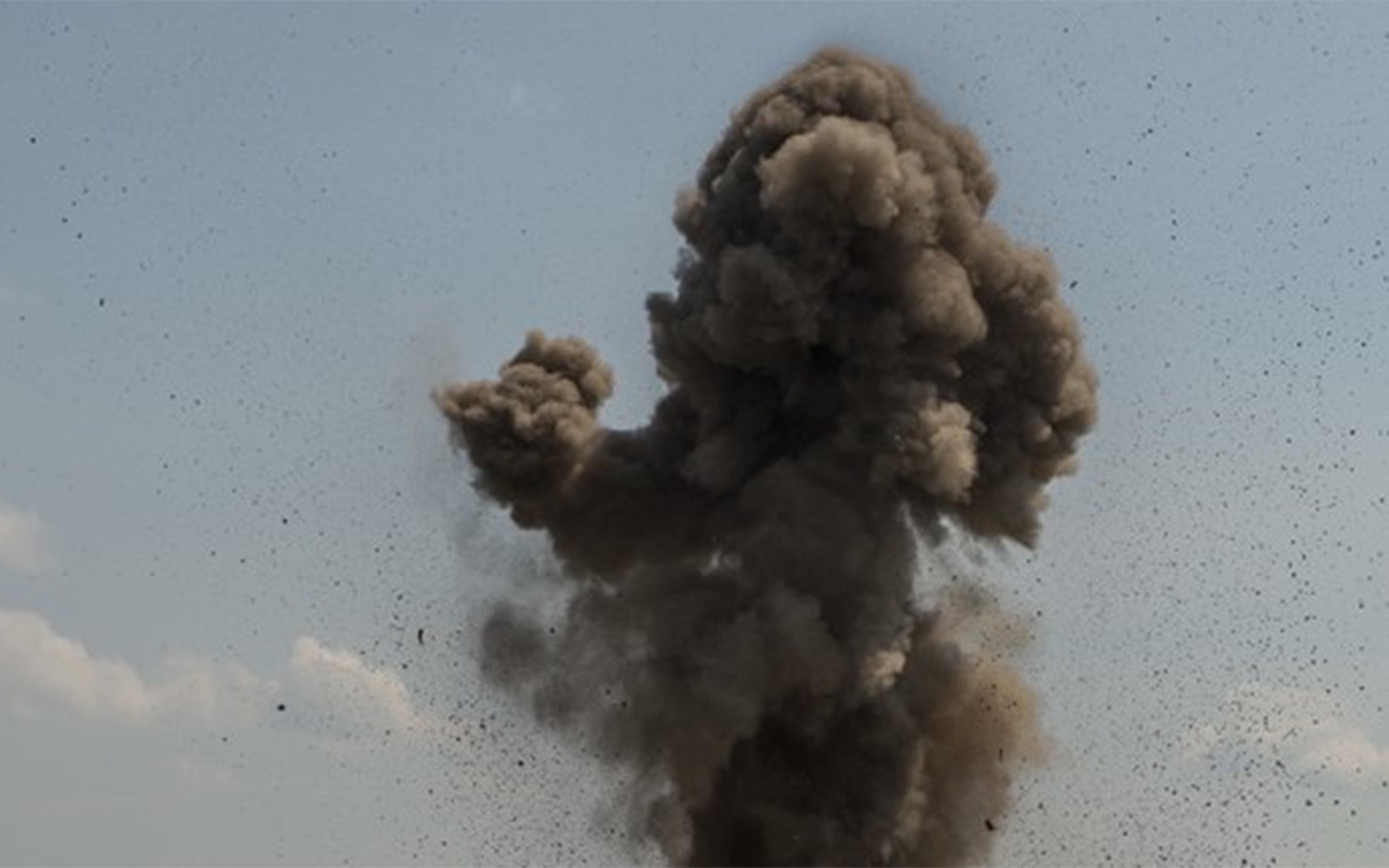 Взрывы прогремели в Чугуеве и Харькове на Украине