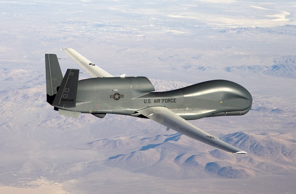 Военный эксперт рассказал, зачем США направили к Крыму беспилотник RQ-4B Global Hawk