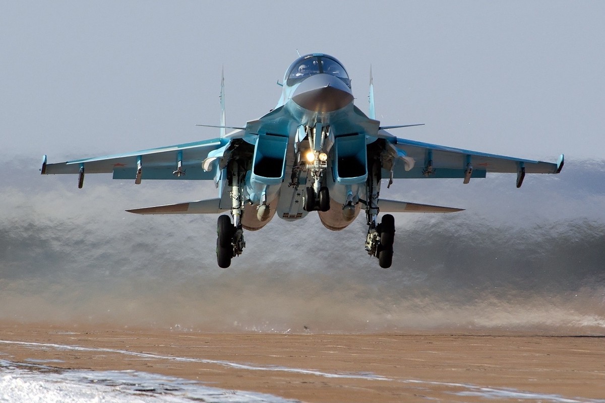 Минобороны: В Волгоградской области разбился самолёт Су-34