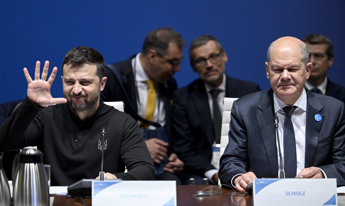 Политолог: «Вашингтон загоняет на конференцию по Украине в Швейцарии всех, кого может»